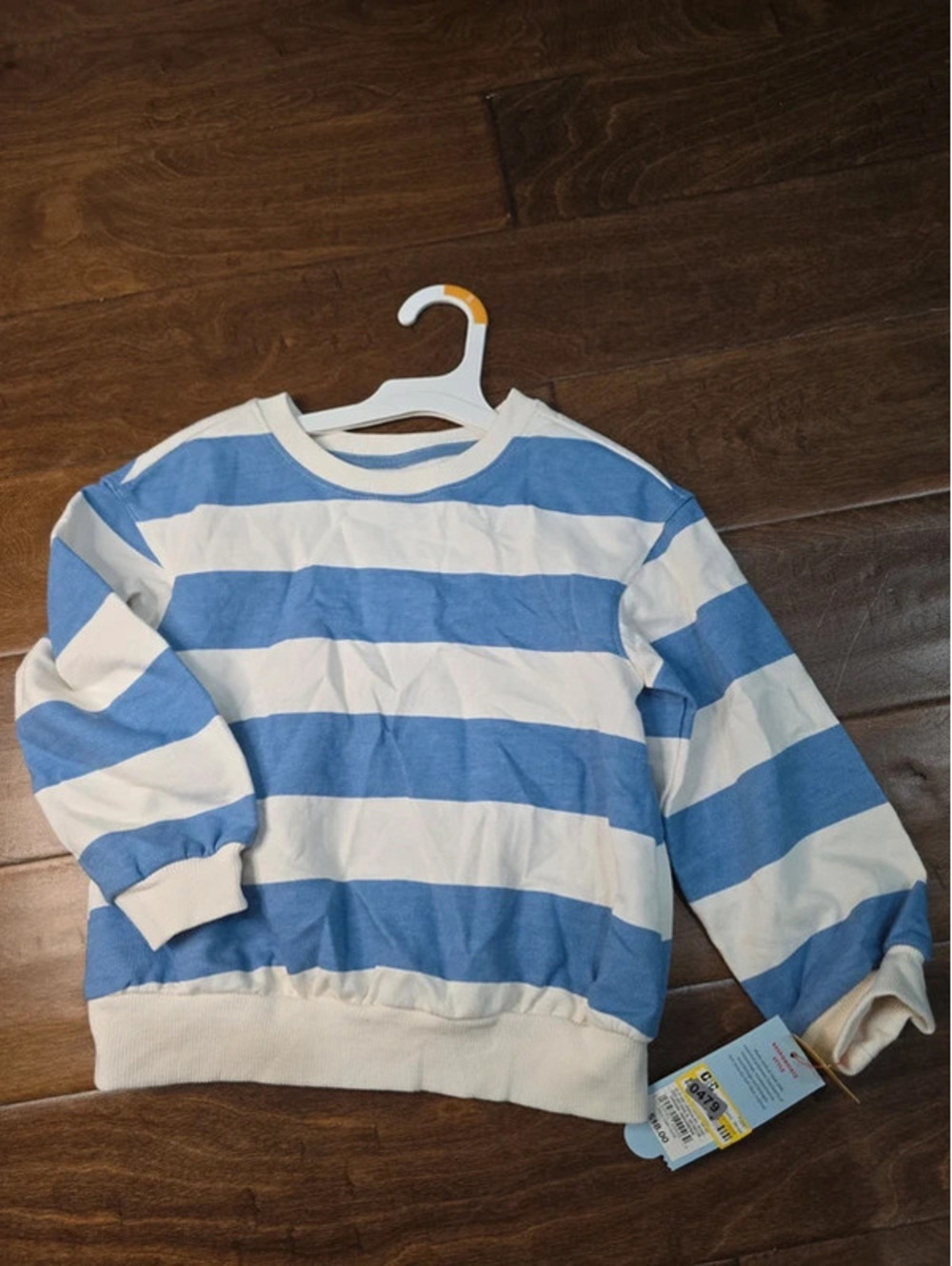 4t brand new oversized sweatshirt from target item 479G7